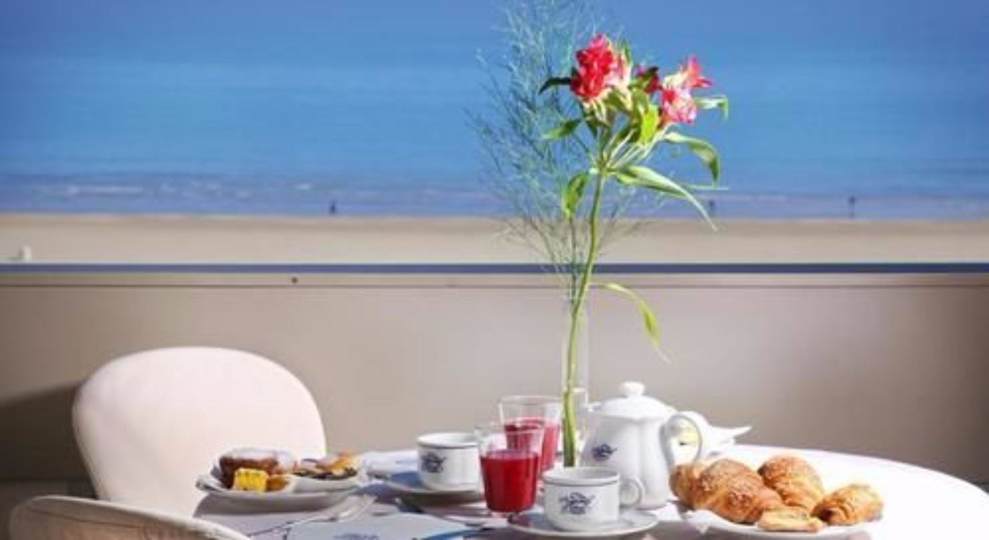 Фото National Hotel