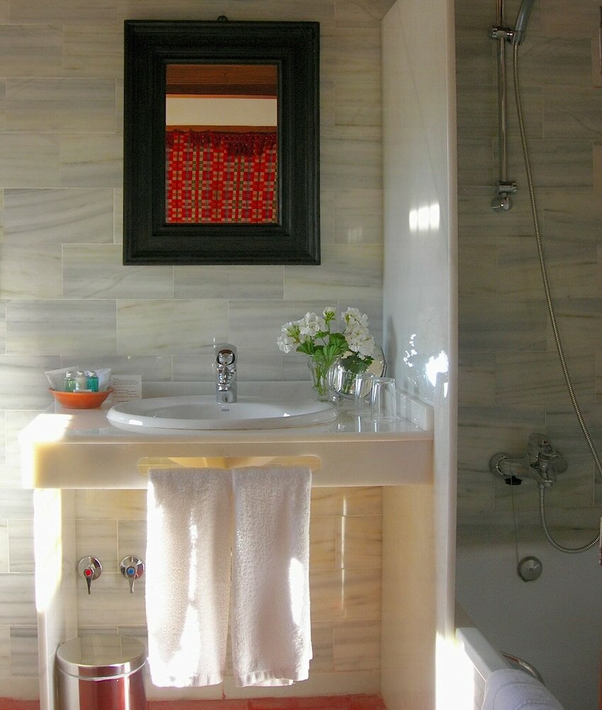 Фото Hotel Santa Isabel la Real