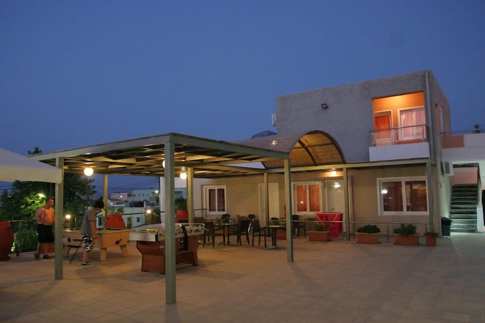 Фото Hotel Koukouras