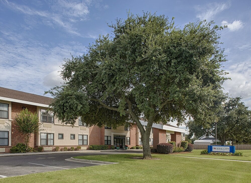 Фото Federal City Inn & Suites