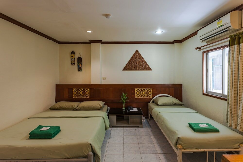 Фото New Road Guest House - Hostel