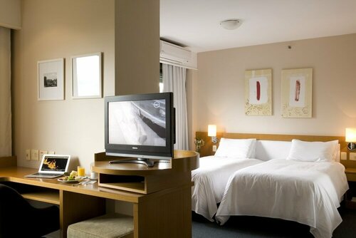 Внешний вид отеля Intercity Porto Alegre Praia de Belas в Порту-Алегри, фото 3