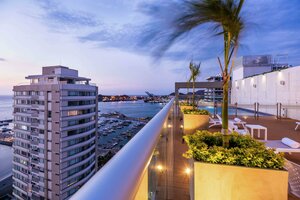 Гостиница Hilton Garden Inn Santa Marta