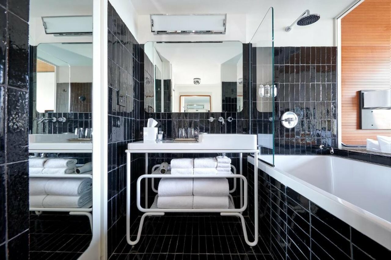 Фото The Standard High Line