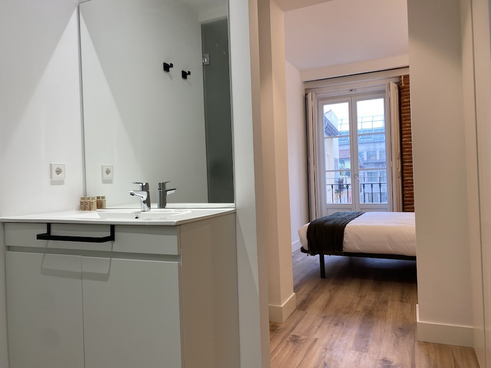 Фото Fomento by Wynwood House