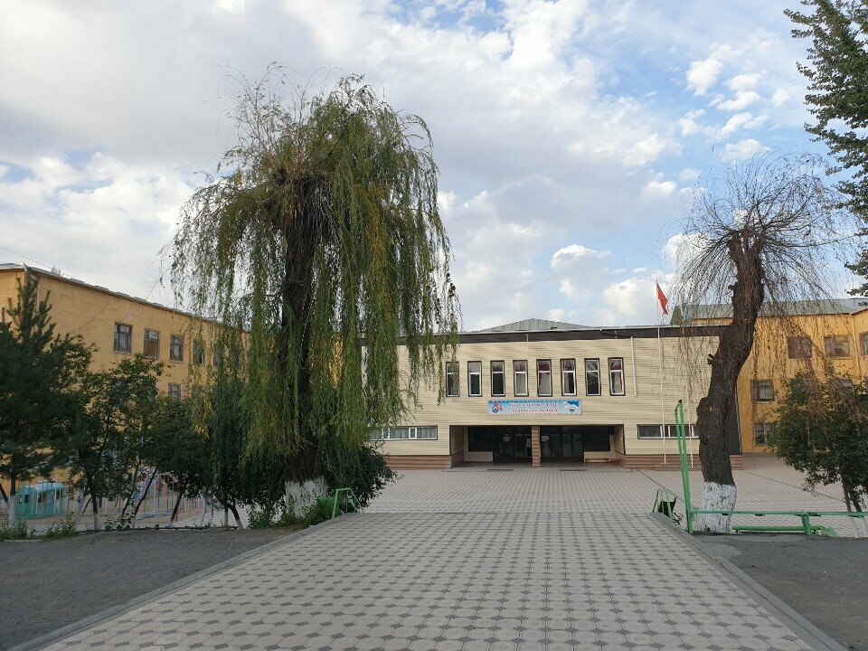 School Школа № 43 имени З. М. Бабура, Osh Province, photo