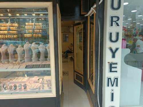 Üstün Kuyumculuk Fotoğraf 2