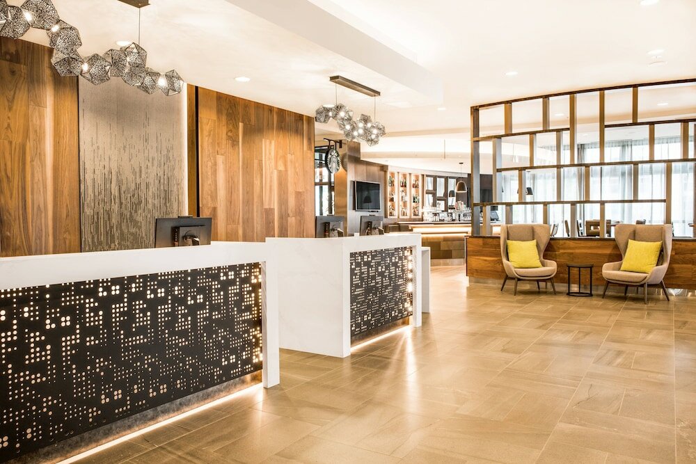 Фото Courtyard by Marriott Seattle Bellevue/Downtown