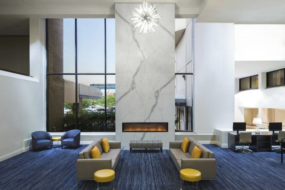 Фото Sheraton Norfolk Waterside Hotel