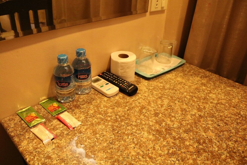 Фото Suksawad Hotel