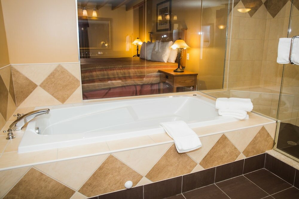 Фото The Murray Premises Hotel