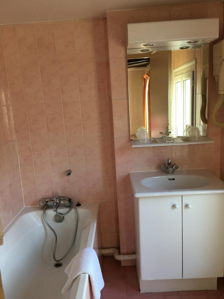 Фото Antin Saint-Georges