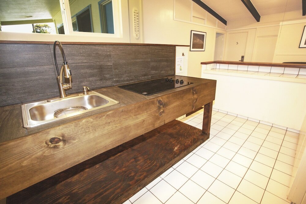 Фото Arnott's Lodge