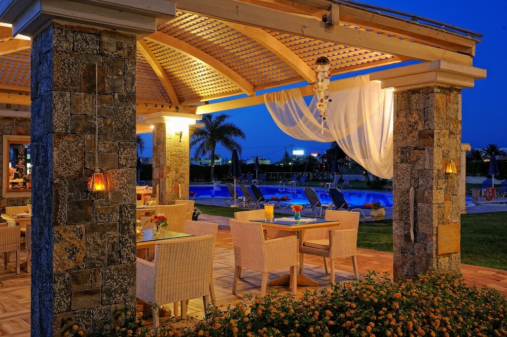 Фото Socrates Hotel