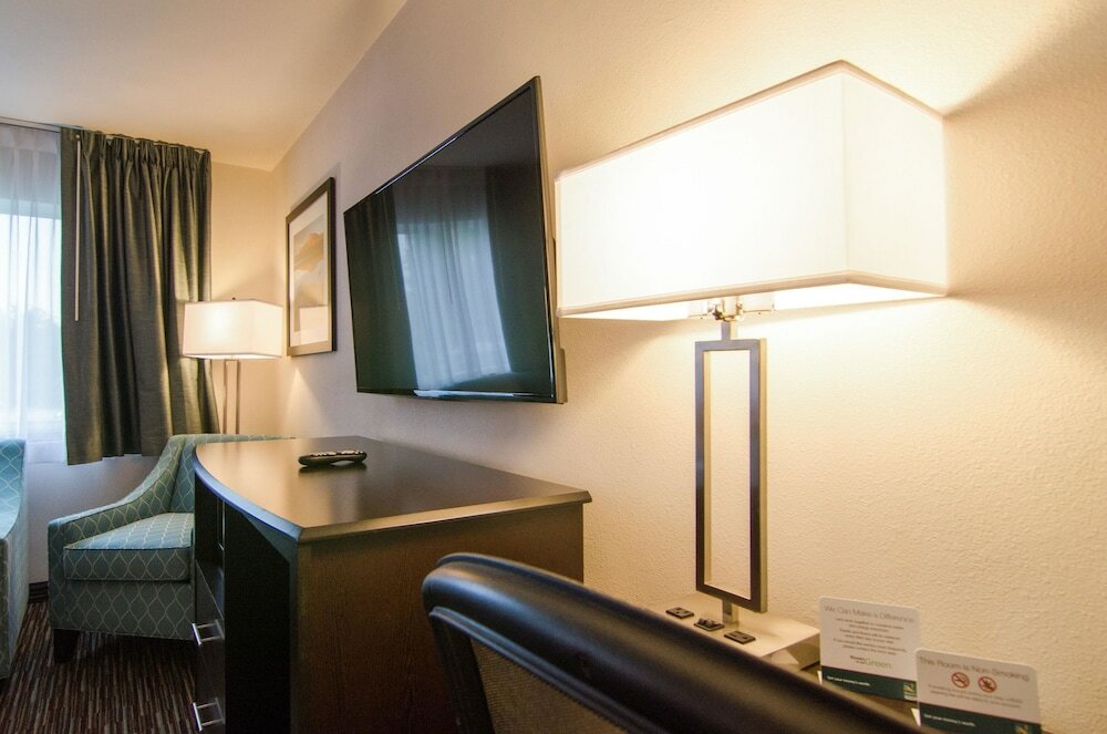 Фото Cottage Grove Inn