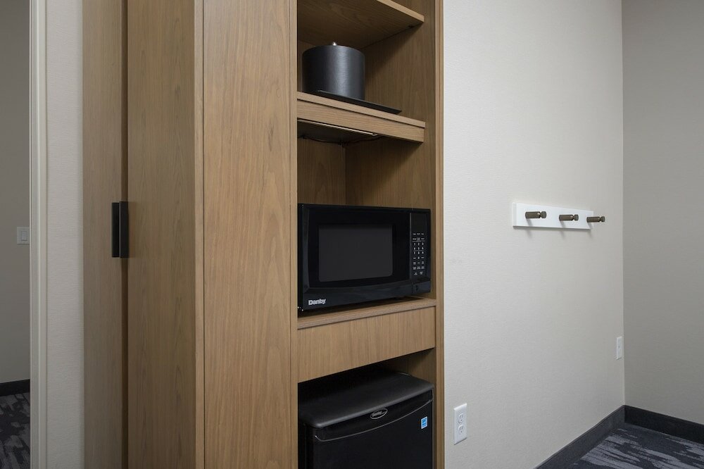 Фото Fairfield Inn & Suites by Marriott Denver Tech Center North