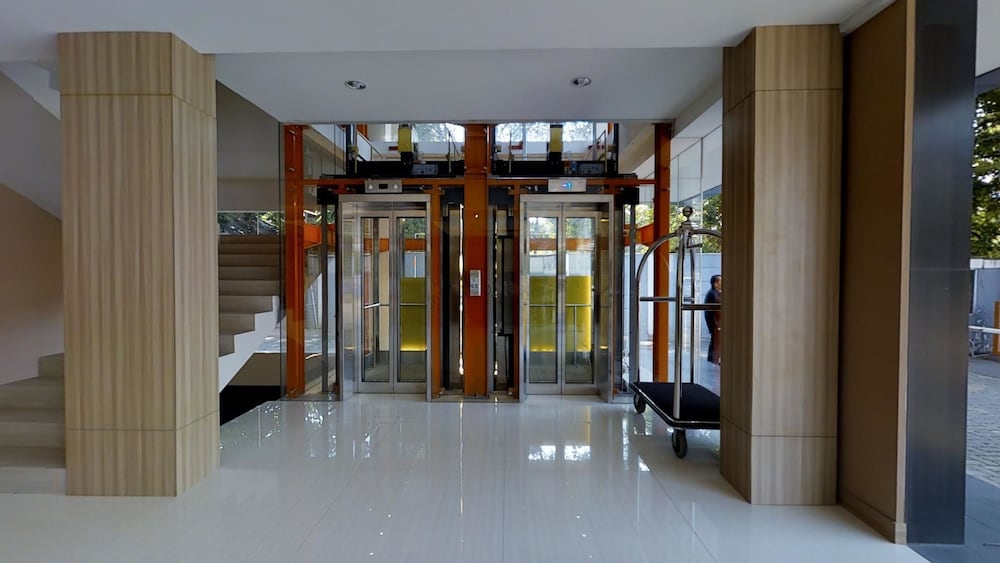 Фото The Gloria Suites Jakarta