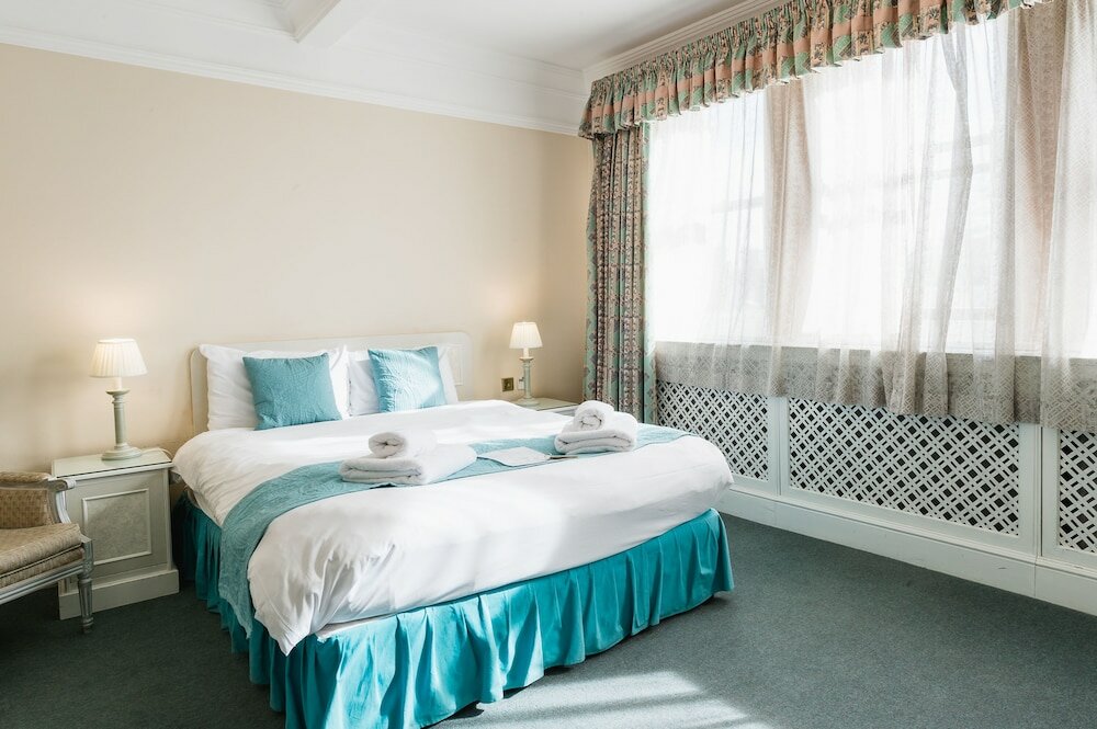 Фото St Margarets Hotel