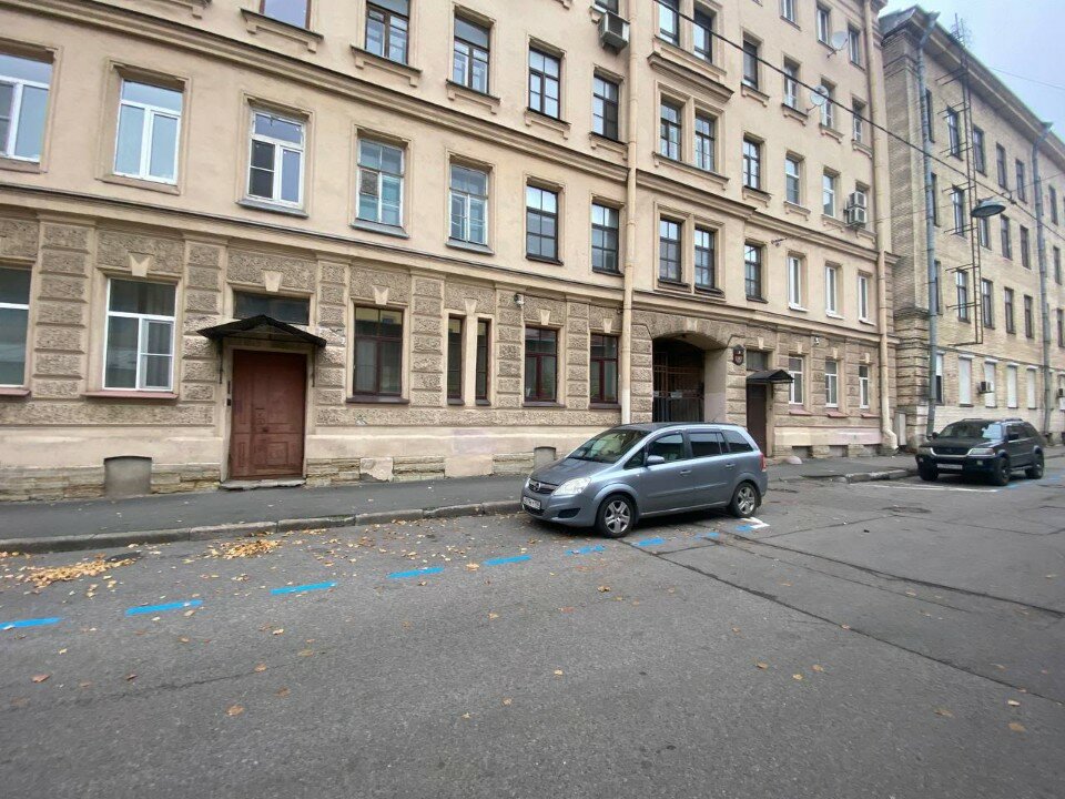 Фото А6 у Эрмитажа