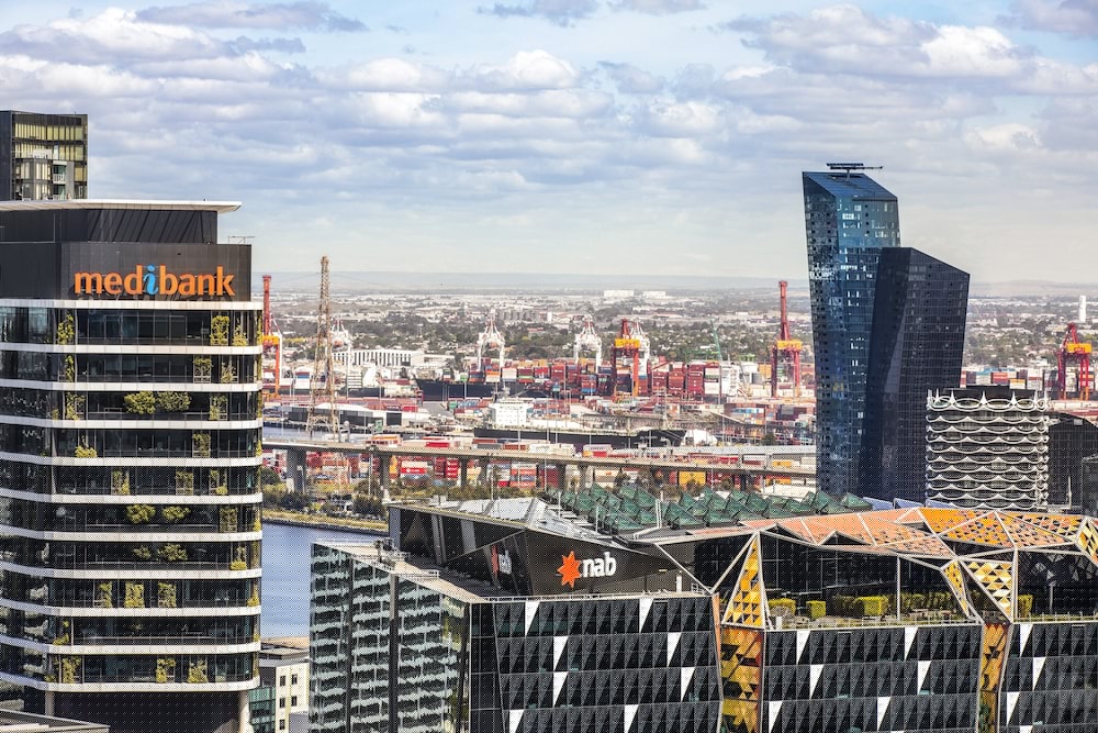 Фото Holiday Inn Express Melbourne Little Collins