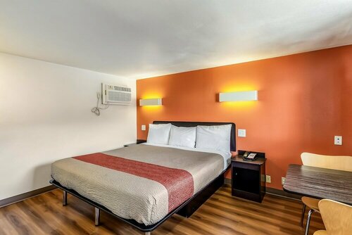 Гостиница Motel 6 Elizabeth, Nj - Newark Liberty Intl Airport в Элизабет
