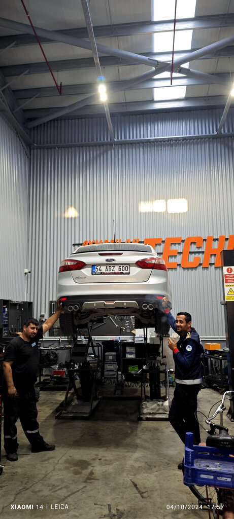 Tires and wheels Pirelli Tires - Pacific Tire, Arifiye, photo