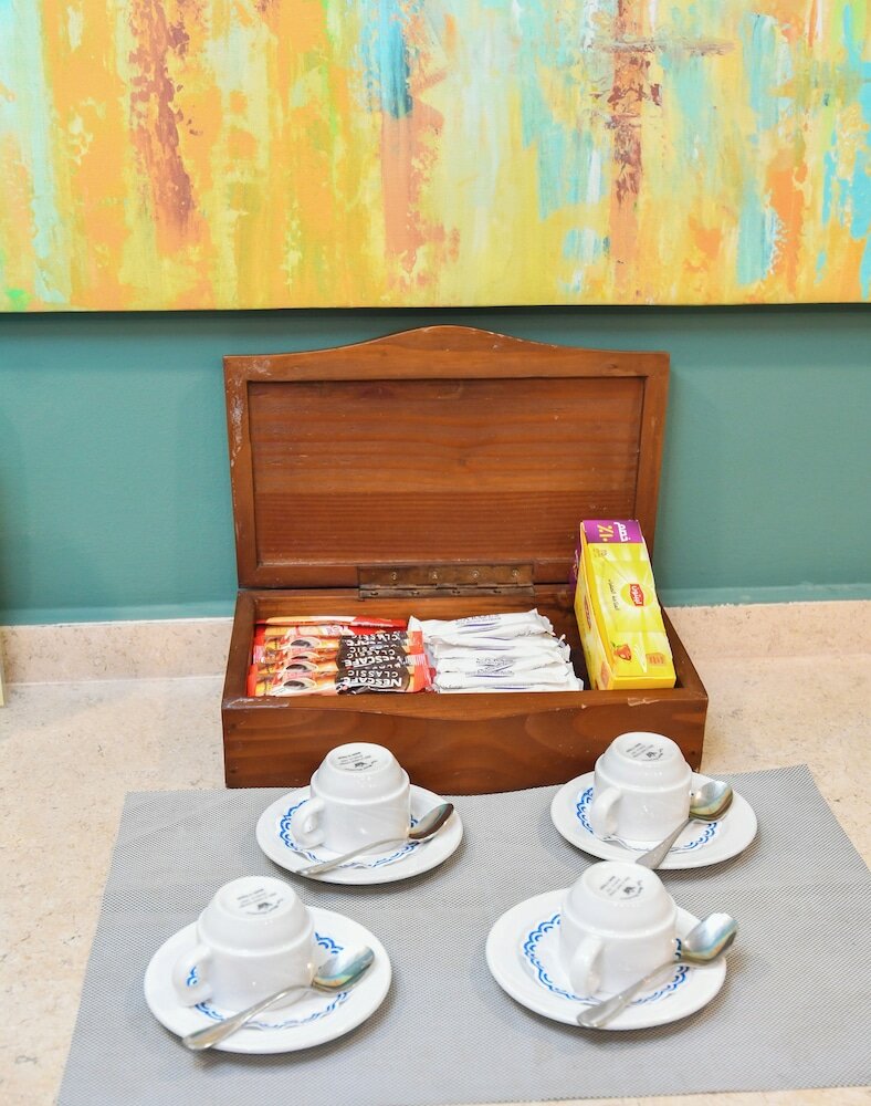 Фото Carols Beau Rivage Hotel