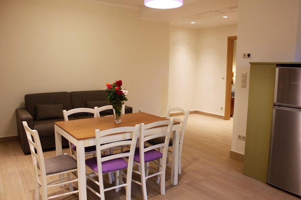 Фото Niriides Luxury Villas