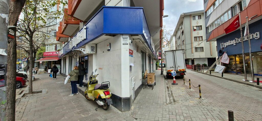 Bank Yapi Kredi, Istanbul, photo