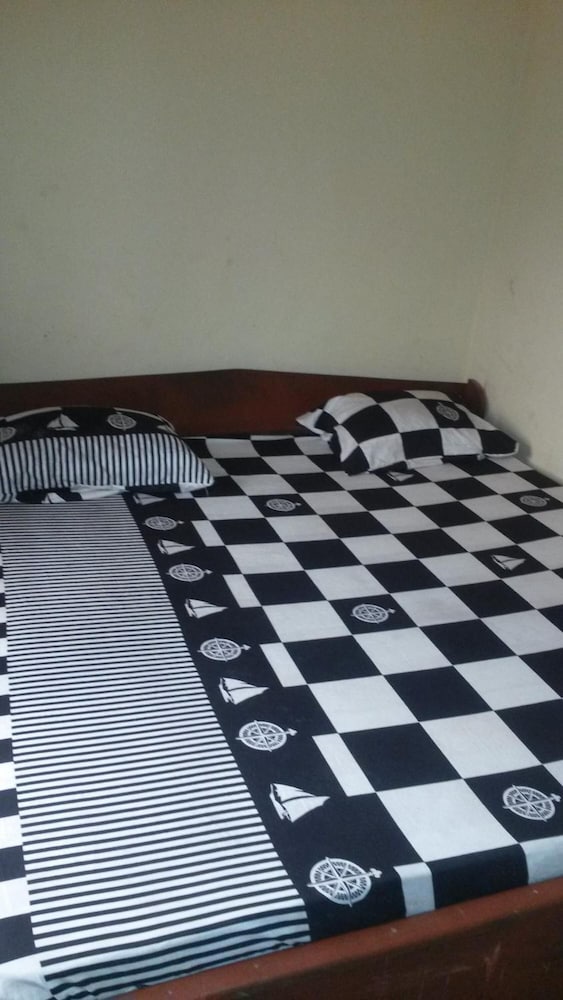 Фото Kings Crown Hotel