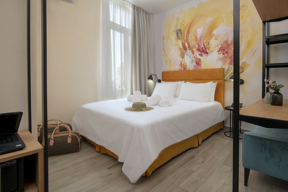 Фото Athens Market Portait