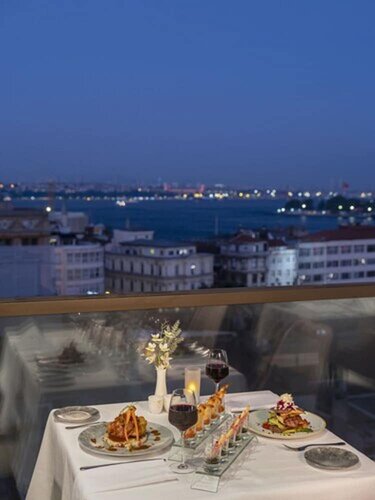 Гостиница Azzap Hotel Galata в Бейоглу