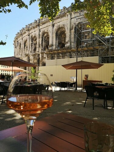 Гостиница Hotel de L'Amphitheatre в Ниме