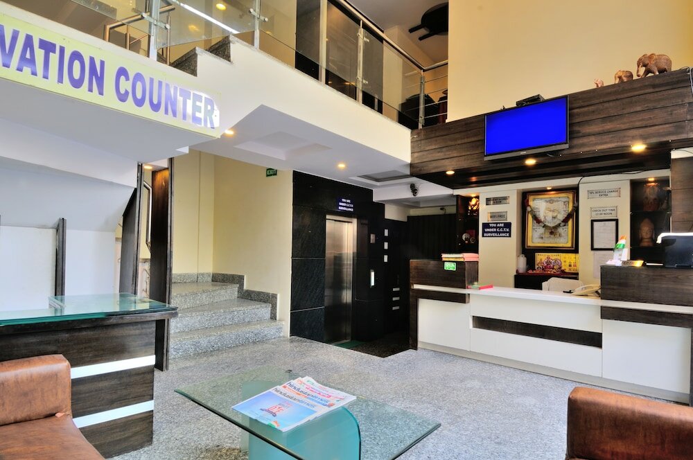 Фото Hotel Gold Star Inn