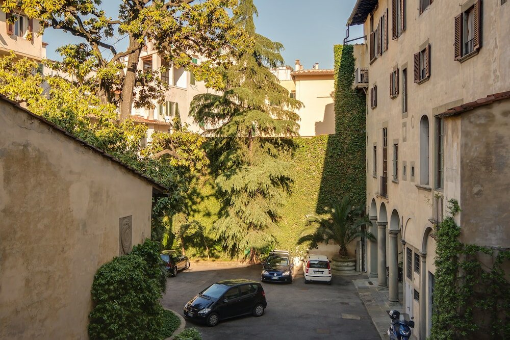 Фото Residenza d'Epoca Borgo Albizi