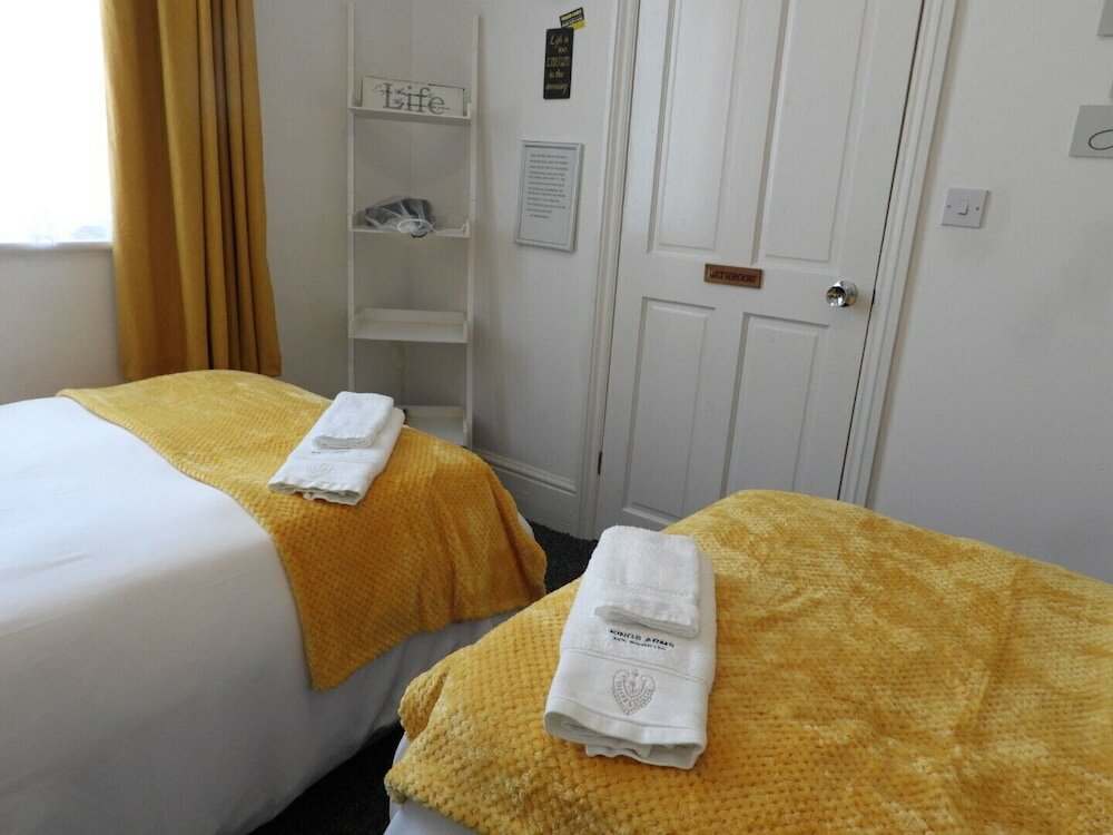 Фото Kings Arms Hotel