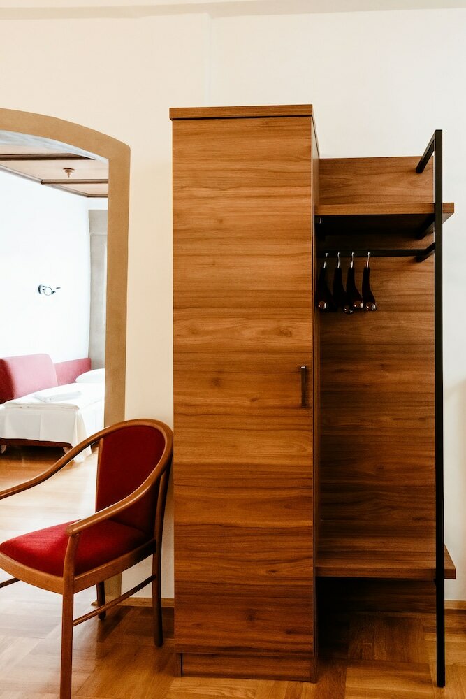 Фото Hotel-Gasthof Goldener Greifen