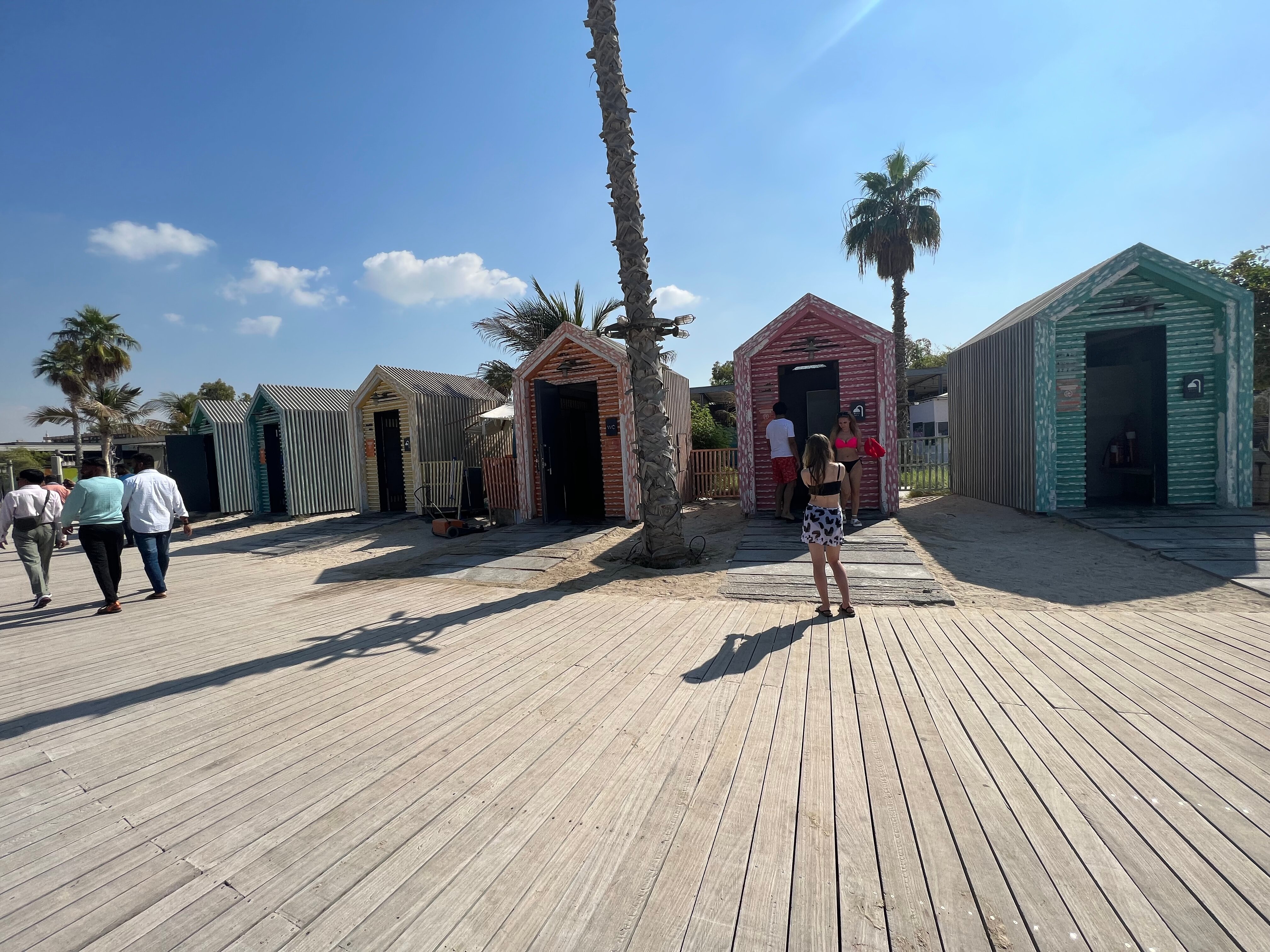 Фото Holiday Inn Express Dubai Jumeirah