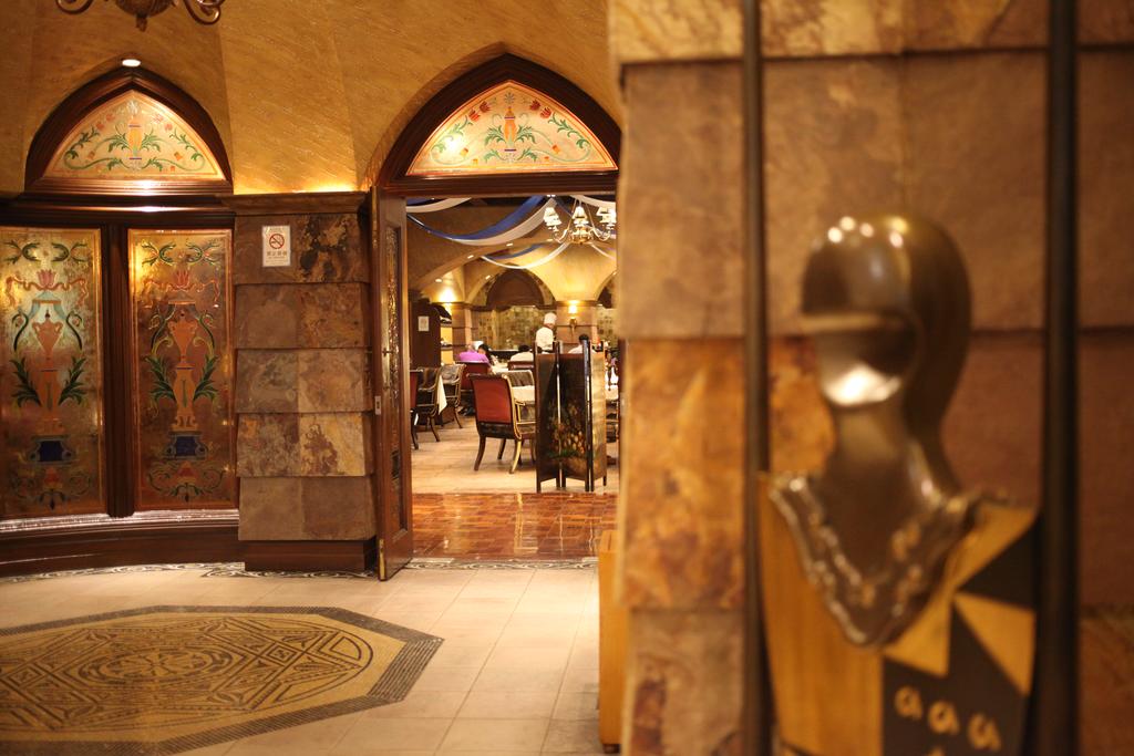 Фото Crowne Plaza Qingdao