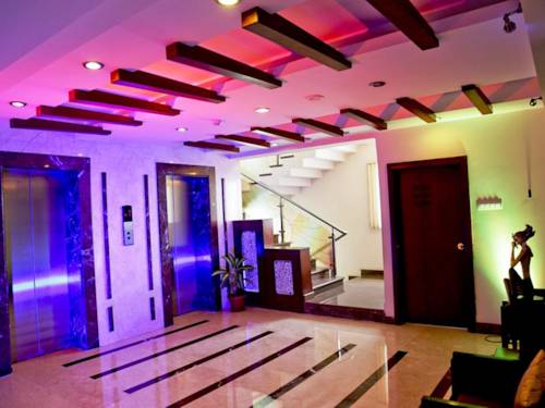 Фото Hotel Abhimaani Vasathi