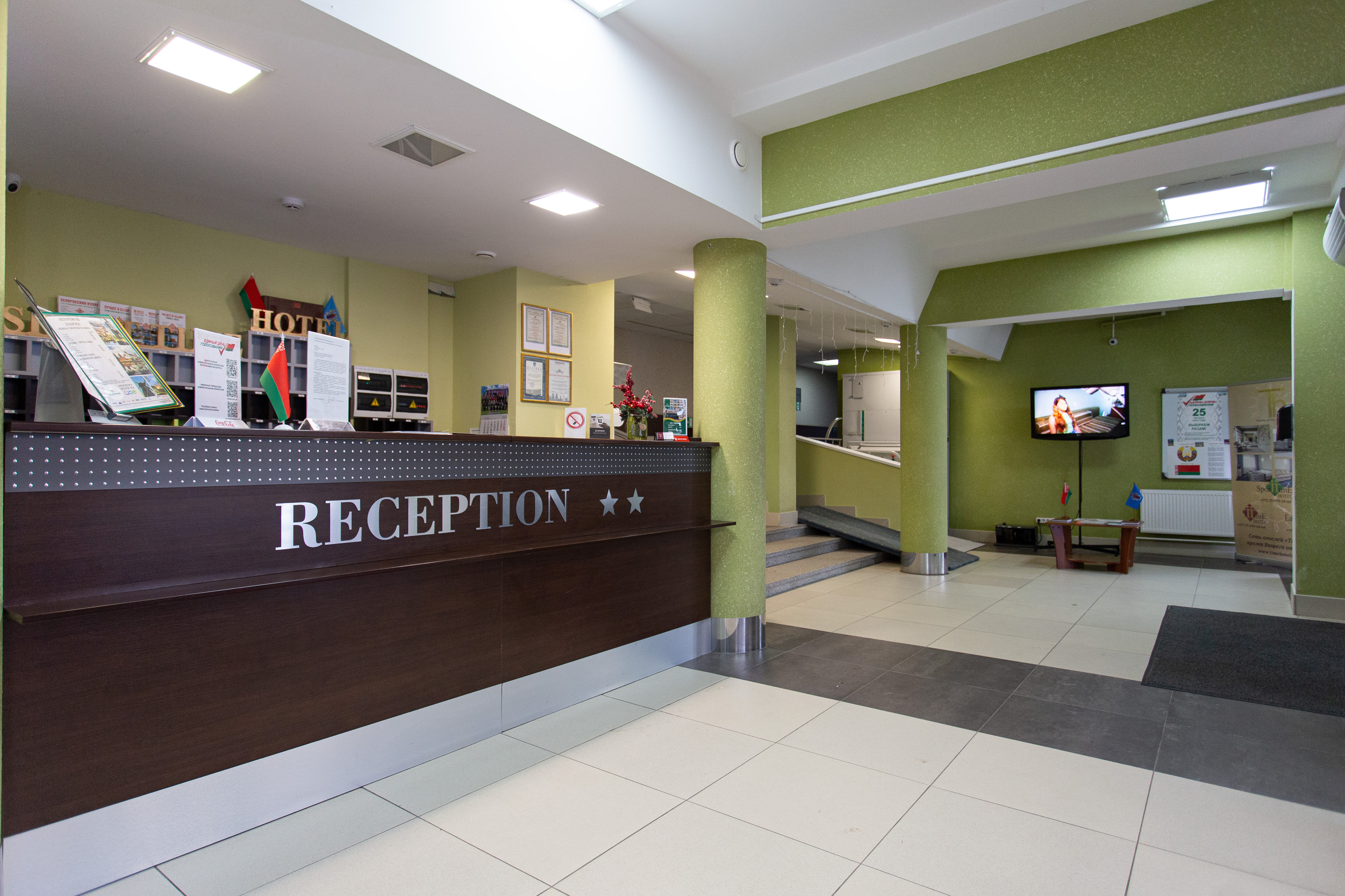 Фото отеля 2