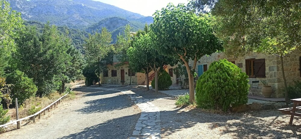 Фото Akros Oreon Hotel