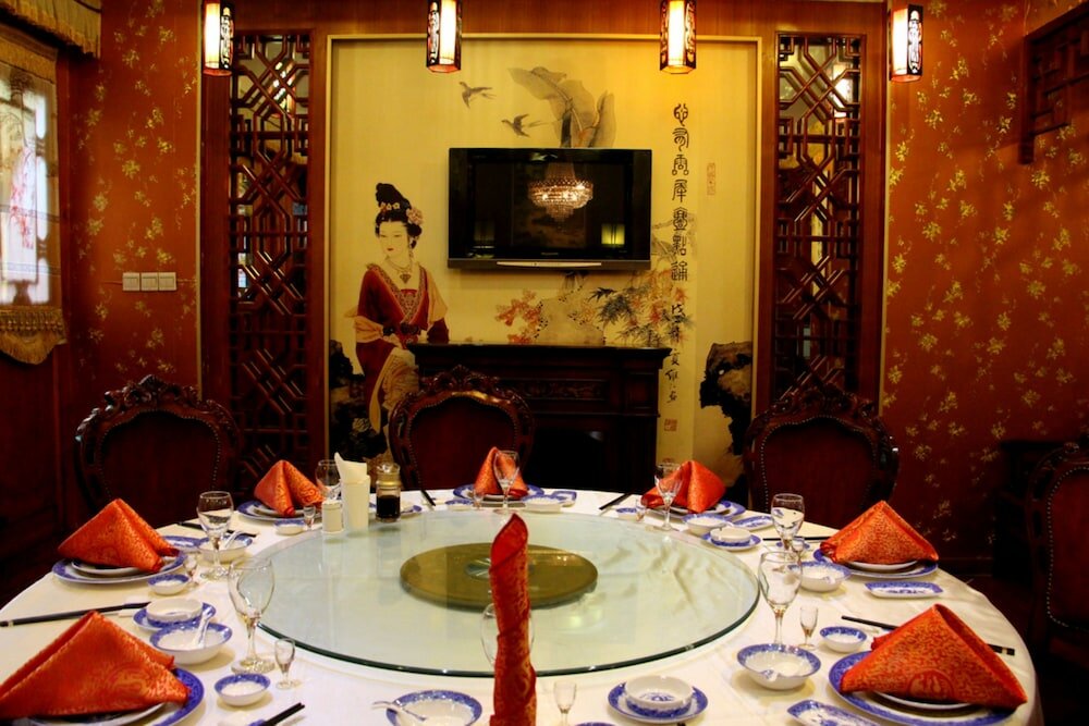 Фото Hong Shan Yi Hotel