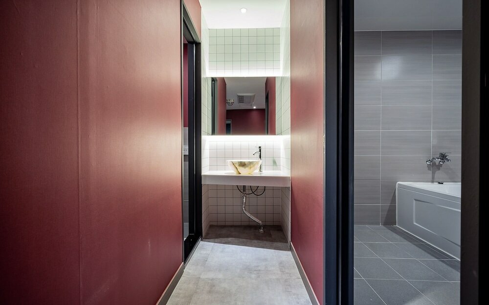 Фото Yongin Soseol Smith Hotel