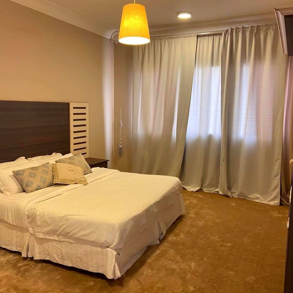 Фото Bq Hotel Suites