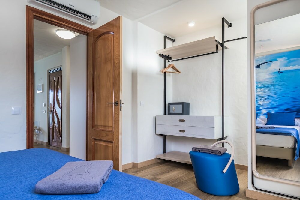 Фото Apartamentos Garden & Sea Boutique Lodging by Livvo