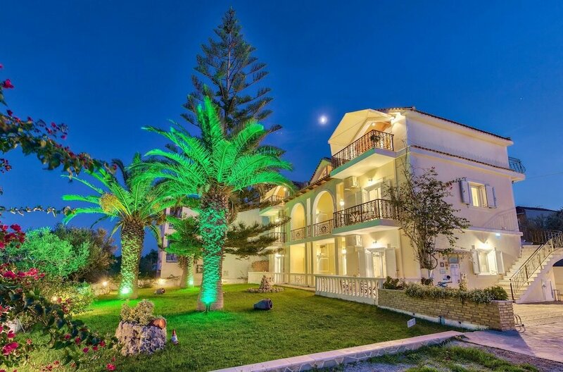 Гостиница Panorama Studios & Apartments