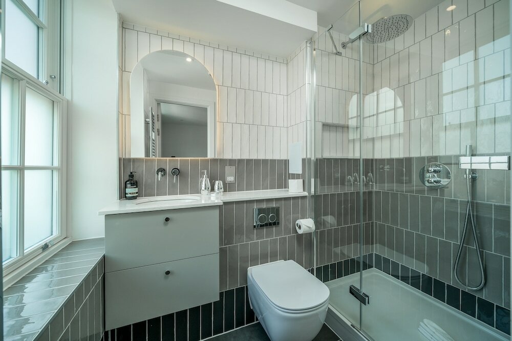 Фото Altido Spectacular 3-Bed Flat Near Holland Park