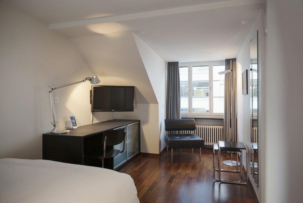 Фото Helmhaus Zurich