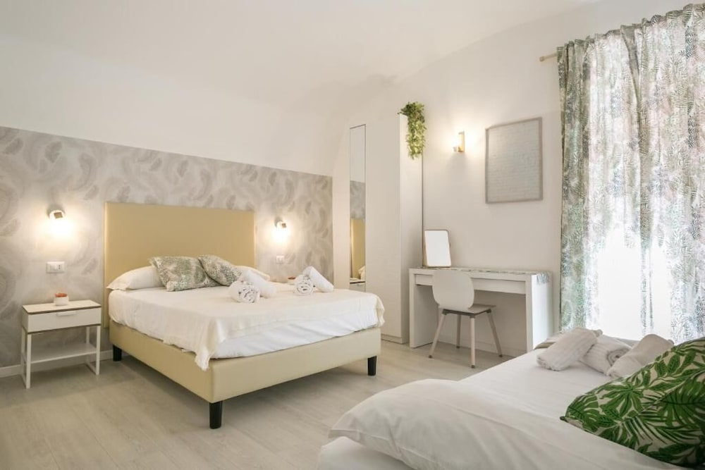 Фото White Candia Guesthouse